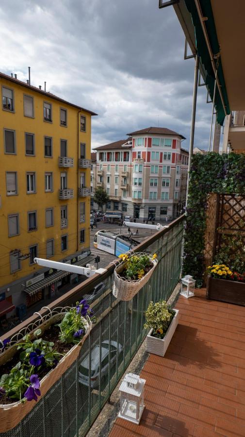 Beautiful Floral On Navigli Appartement