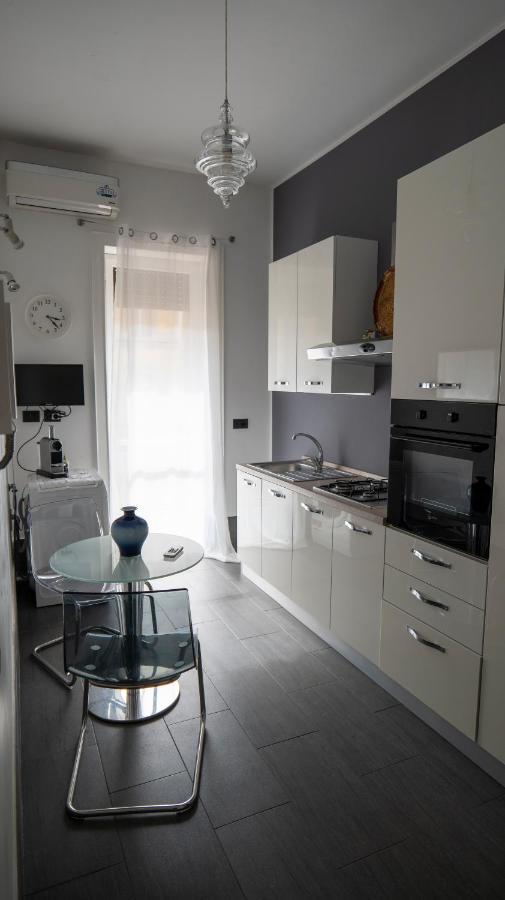 Appartement Beautiful Floral On Navigli Milan